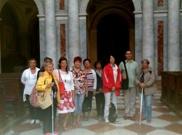 A képen az újőesti tagok állnak a Bazilikában